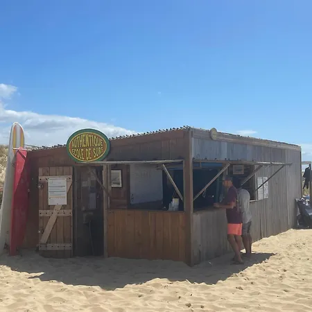 Surf 'n' Chill *